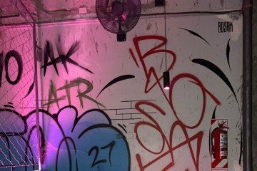 Tres Monos Bar, localizado em Palermo, virou o point da galera: um dos 50 melhores do mundo 
