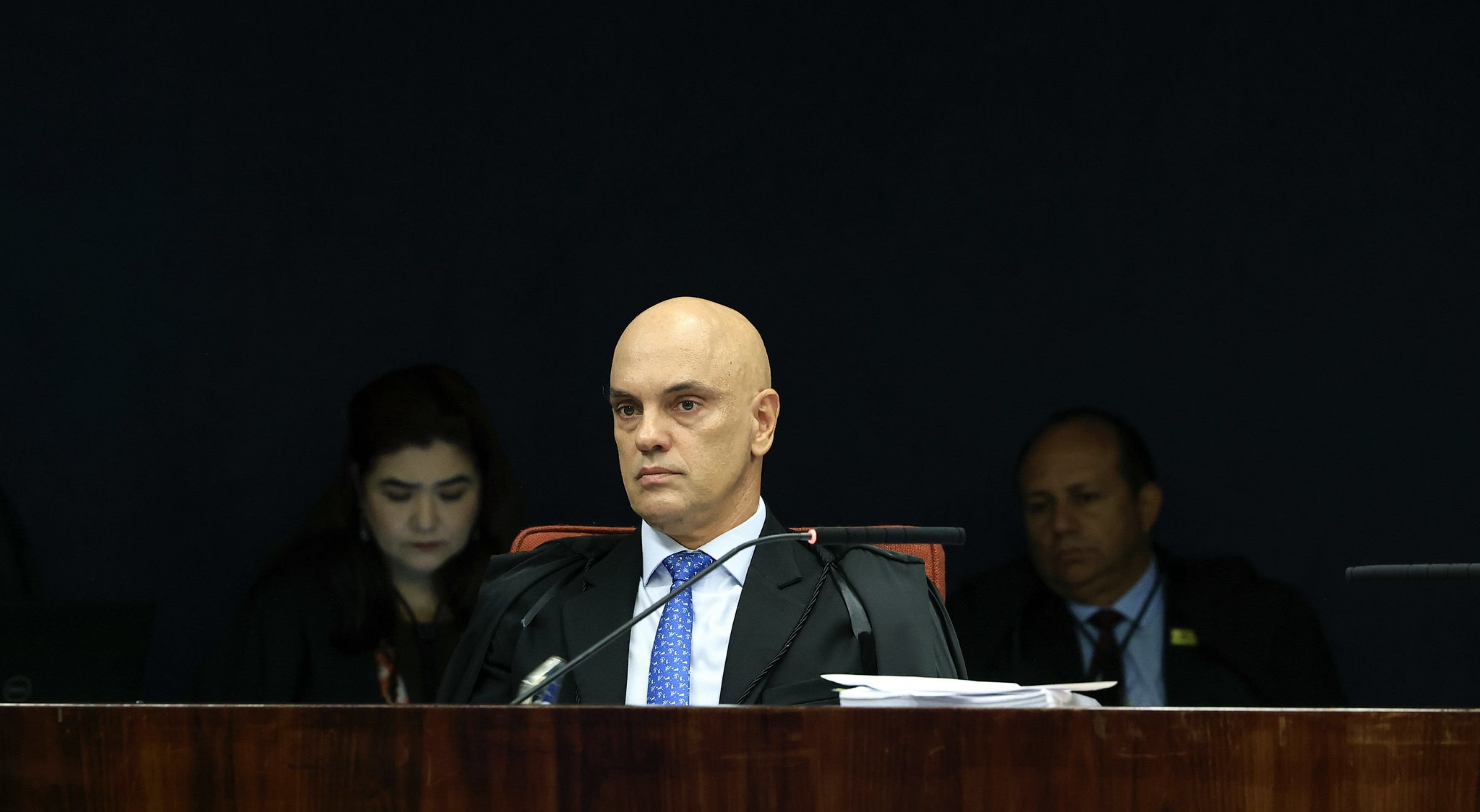 Moraes suspende extradição de búlgaro após Espanha recusar envio do bolsonarista