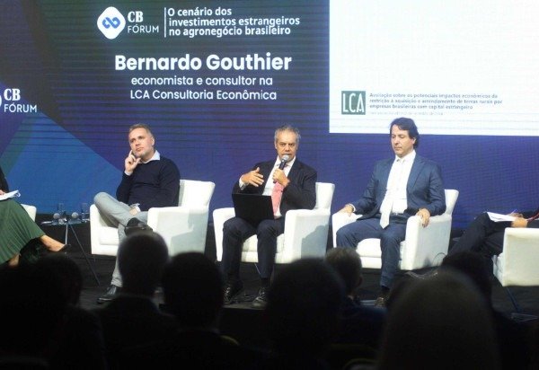 Ed Alves/CB/D.A Press