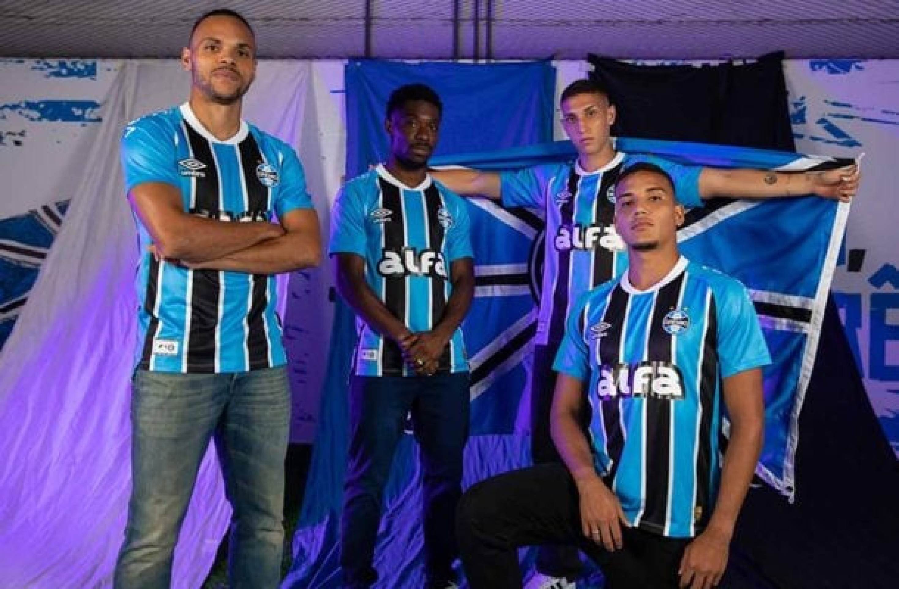Grêmio anuncia lançamento do primeiro uniforme para a temporada