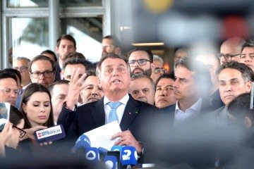 Bolsonaro: 'Só um imbecil ou um canalha compra esse papo de plano de assassinato' -  (crédito:  Ed Alves CB/DA Press)