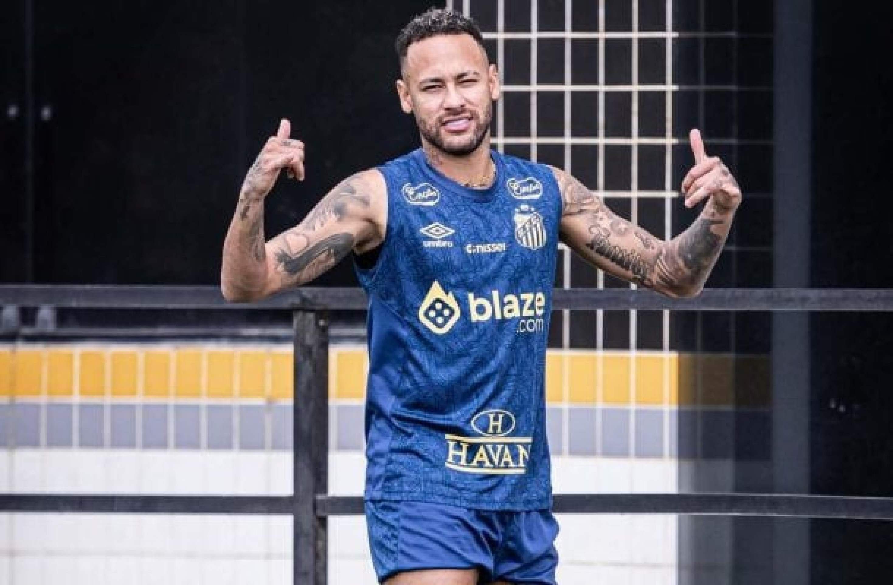 Santos fecha novo patrocínio e Neymar terá percentual no acordo