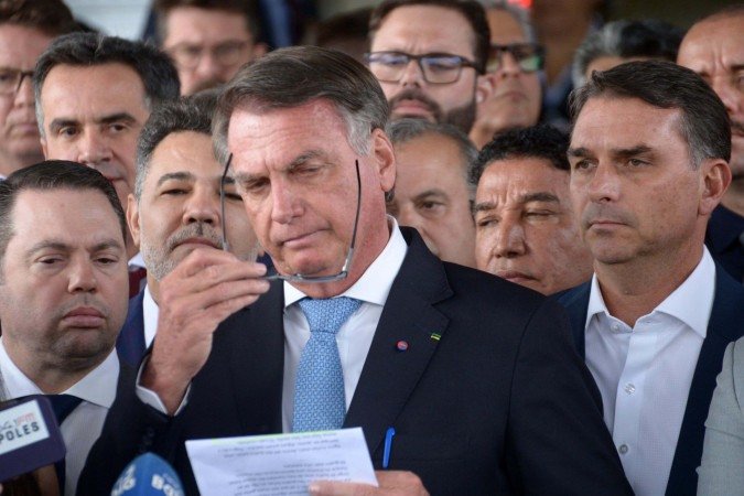 Reú no STF, Bolsonaro vem pedindo anistia para condenados do 8 de janeiro em atos pelo Brasil
- (crédito: Ed Alves CB/DA Press) Reú no STF, Bolsonaro vem pedindo anistia para condenados do 8 de janeiro em atos pelo Brasil
- (crédito: Ed Alves CB/DA Press)