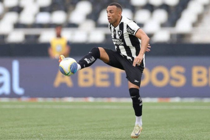 Marçal, lateral do Botafogo - (crédito: Foto: Vitor Silva/Botafogo) Marçal, lateral do Botafogo - (crédito: Foto: Vitor Silva/Botafogo)