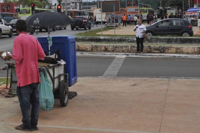 Secretaria de Desenvolvimento Social diz que Taguatinga tem 173 homens e mulheres em situação de rua - (crédito: Minervino Júnior/CB/D.A.Press) Secretaria de Desenvolvimento Social diz que Taguatinga tem 173 homens e mulheres em situação de rua - (crédito: Minervino Júnior/CB/D.A.Press)