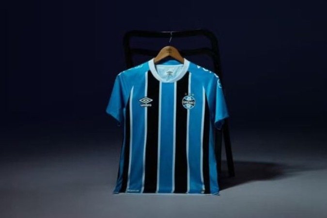 Grêmio tem conversas para renovação de fornecedora ou mudanças - (crédito: Foto: divulgação ) Grêmio tem conversas para renovação de fornecedora ou mudanças - (crédito: Foto: divulgação )