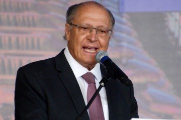 'Será uma honra representar o nosso país na posse do papa', diz Alckmin -  (crédito: Ed Alves/CB)