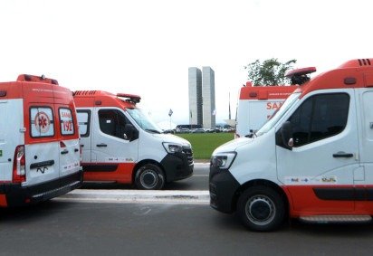 Equipes do Samu foram acionadas e chegaram a prestar atendimento no local, mas a vítima não resistiu -  (crédito: Ed Alves/CB)