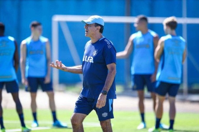 Começo de trabalho de Quinteros terminou sem o título do Gauchão -  (crédito: Foto: Angelo Pieretti / Grêmio FBPA)