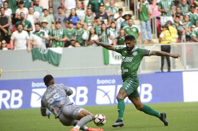 O atacante Luan marcou o gol do Gama que levou a decisão para os pênaltis