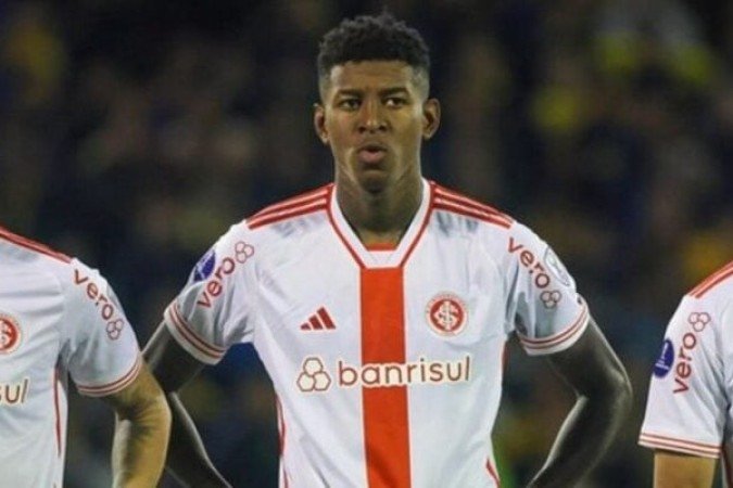 VITÃO - No primeiro tempo, deixou Juninho livre, mas deu sorte, pois Rochet fez grande defesa. Fora isso, foi bem. NOTA 7,0 - Foto: Ricardo Duarte/Internacional