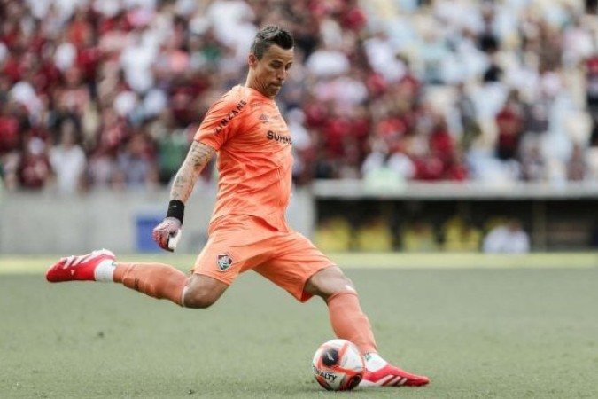 FÁBIO  - Não teve culpa em ambos os gols do adversário e ainda fez algumas defesas para evitar uma derrota por uma margem ainda maior. NOTA: 6,0. Foto: Lucas Merçon/Fluminense
