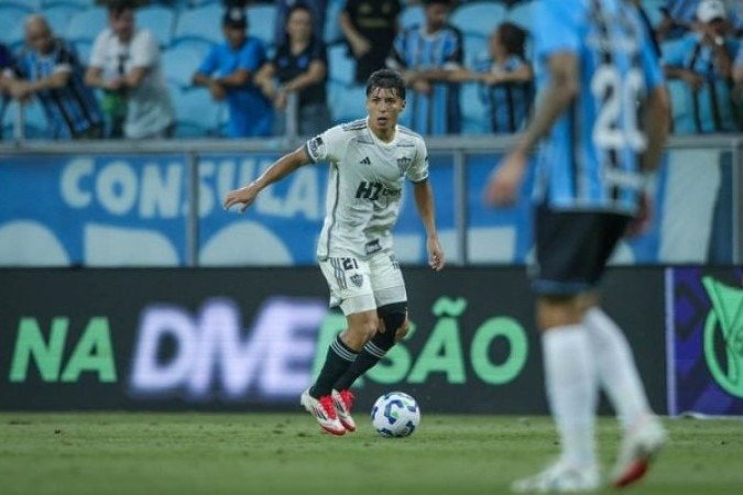 ALAN FRANCO - Fechou bem os espaços e teve qualidade na saída de bola. NOTA 6,0. Foto:Pedro Souza / Atlético