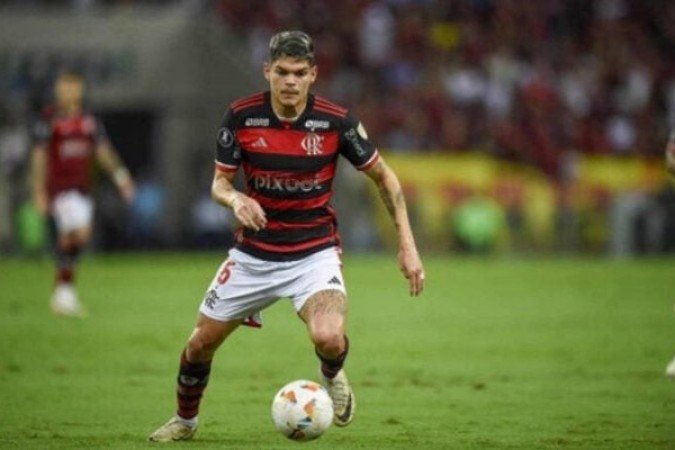 AYRTON LUCAS - Entrou no fim e não teve tempo de ser produtivo. SEM NOTA.  Foto: Marcelo Cortes / Flamengo