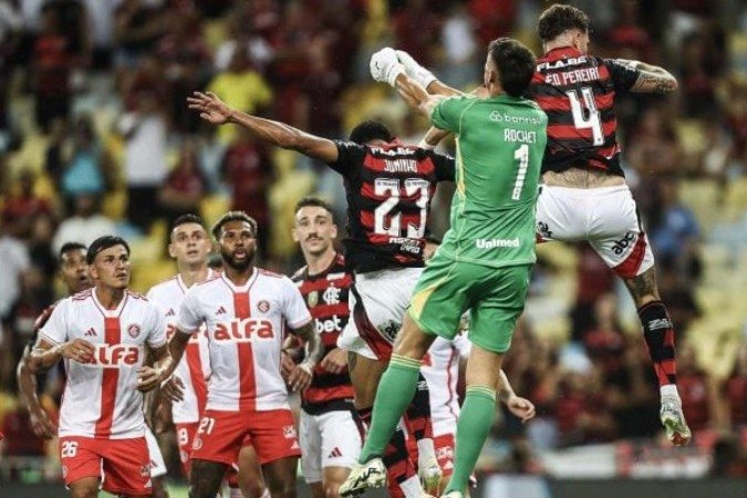 Flamengo e Internacional fazem um duelo recheado de chances, mas ficam no empate, no Maracanã - (crédito: Foto: Gilvan de Souza/Flamengo) Flamengo e Internacional fazem um duelo recheado de chances, mas ficam no empate, no Maracanã - (crédito: Foto: Gilvan de Souza/Flamengo)