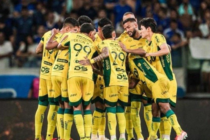 MIRASSOL - Equipe caçula do Brasileirão demonstrou algumas valências interessantes. No entanto, pecou muito em momentos capitais, mostrando ainda sua inexperiência na elite. NOTA 6,0. Foto: Pedro Zacchi / Mirassol