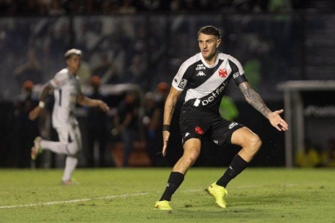 VEGETTI - Mais uma vez, o cara do Vasco. Com a cabeça, deu assistência e sacramentou a virada. Por pouco, não deixou outro, mas Brazão fez linda defesa - Nota 7,5 -Dikran Sahagian/Vasco