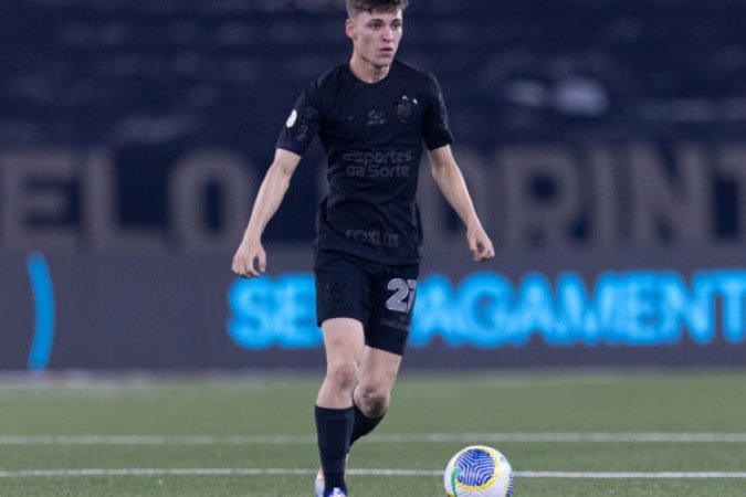 BRENO BIDON - Com a estratÃ©gia utilizada por RamÃ³n DÃ­az, principalmente com um jogador a mais, foi o jogador que mais apareceu no meio de campo. Com uma interessante movimentaÃ§Ã£o pela regiÃ£o central e lado esquerdo, deu assistÃªncia para o gol e quase virou no Ãºltimo lance. Nota: 7 - Foto: Rodrigo Coca/AgÃªncia Corinthians