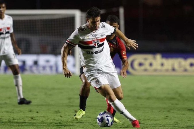 Calleri vê pressão crescer no São Paulo - (crédito: Foto: Rubens Chiri e Paulo Pinto/Saopaulofc.net) Calleri vê pressão crescer no São Paulo - (crédito: Foto: Rubens Chiri e Paulo Pinto/Saopaulofc.net)