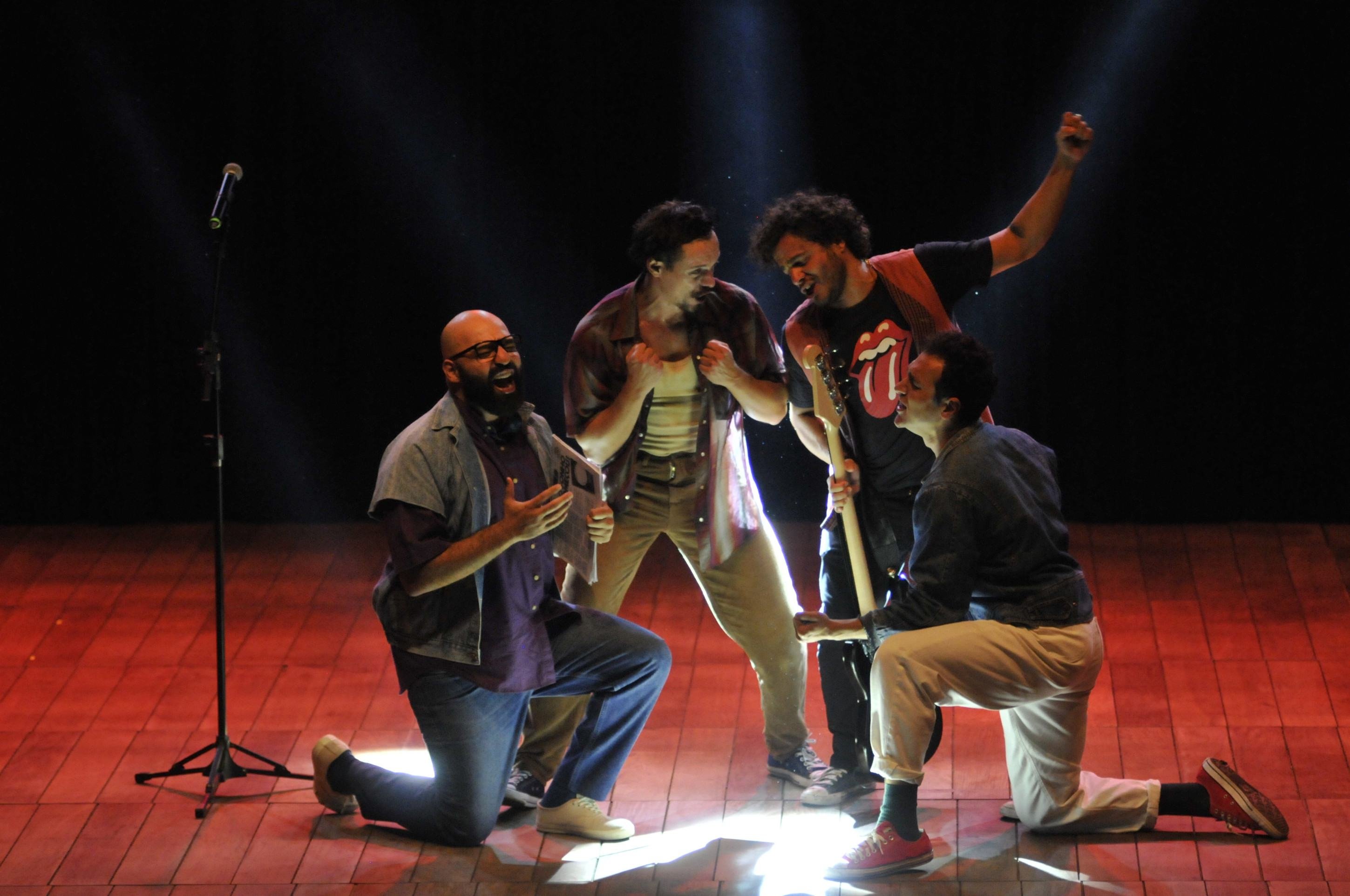  31/03/2025. Crédito: Minervino Júnior/CB/D.A Press. Brasil.  Brasilia - DF. Vital o Musical do Paralamas em apresentação no Teatro do Hospital Sarah Kubitschek.