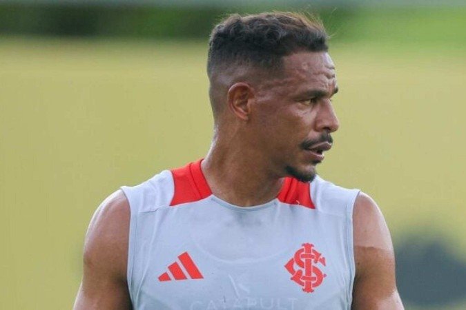 Experiente volante irá estrear na Libertadores pelo Internacional -  (crédito: Foto: Ricardo Duarte / Internacional)