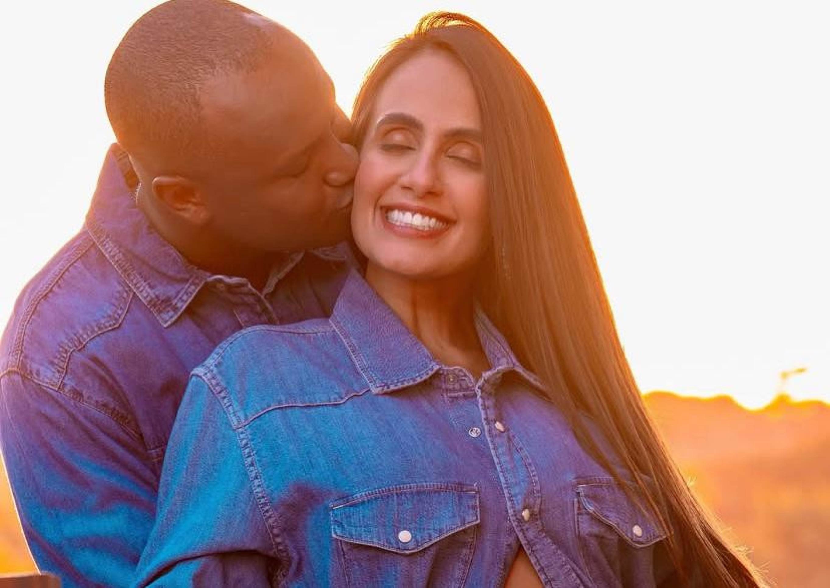 Carol Peixinho revela detalhes inéditos da primeira gravidez com Thiaguinho Carol Peixinho revela detalhes inéditos da primeira gravidez com Thiaguinho