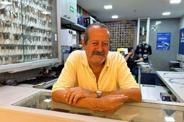 O comerciante Sílvio Pinto joga toda terça, quinta e sábado