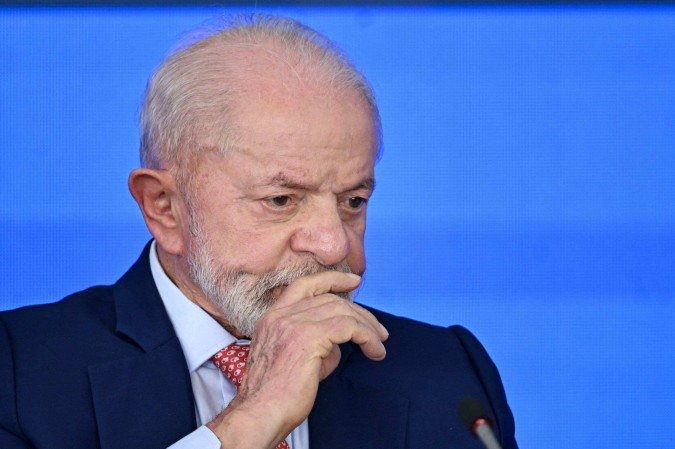 O governo federal tinha a expectativa de usar a cerimônia desta segunda-feira (28/4) para reforçar sua agenda de investimentos em logística e transporte - (crédito: Evaristo Sa/AFP) O governo federal tinha a expectativa de usar a cerimônia desta segunda-feira (28/4) para reforçar sua agenda de investimentos em logística e transporte - (crédito: Evaristo Sa/AFP)