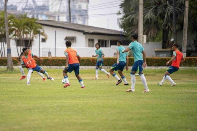 Jogadores da Seleção Brasileira sub- 17 durante treinamento em Cartagena, na Colômbia - (crédito: Foto: Nelson Terme/CBF) Jogadores da Seleção Brasileira sub- 17 durante treinamento em Cartagena, na Colômbia - (crédito: Foto: Nelson Terme/CBF)