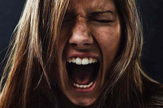 A amígdala (em vermelho na imagem) 'é a área do cérebro mais importante para emoções como a raiva' - (crédito: Science Photo Library) A amígdala (em vermelho na imagem) 'é a área do cérebro mais importante para emoções como a raiva' - (crédito: Science Photo Library)