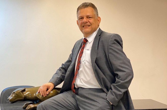 Bady Curi Neto, advogado fundador do escritório Bady Curi Advocacia Empresarial, ex-juiz do Tribunal Regional Eleitoral de Minas Gerais (TRE-MG) e professor universitário
- (crédito: Divulgação) Bady Curi Neto, advogado fundador do escritório Bady Curi Advocacia Empresarial, ex-juiz do Tribunal Regional Eleitoral de Minas Gerais (TRE-MG) e professor universitário
- (crédito: Divulgação)