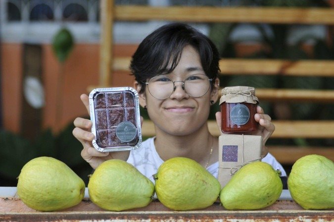  "Produtos frescos e com valor justo", garante a expositora Angélica Fukushi