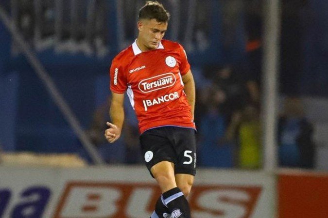 Santiago Longo teve uma rápida experiência fora da Argentina - (crédito: Divulgação / Belgrano) Santiago Longo teve uma rápida experiência fora da Argentina - (crédito: Divulgação / Belgrano)