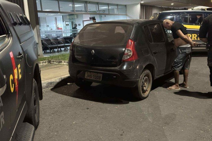 Robério Barreto foi flagrdo em Ceilândia, depois de sequestrar, dopar e violentar garota - (crédito: PMGO) Robério Barreto foi flagrdo em Ceilândia, depois de sequestrar, dopar e violentar garota - (crédito: PMGO)