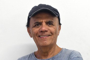Irlam Rocha Lima: a história da música brasileira passa pelo jornalista baiano - (crédito: Ed Alves/CB/D.A Press. Brasil. Brasilia- DF. Jornalista Irlam Rocha Lima.) Irlam Rocha Lima: a história da música brasileira passa pelo jornalista baiano - (crédito: Ed Alves/CB/D.A Press. Brasil. Brasilia- DF. Jornalista Irlam Rocha Lima.)