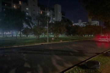 Moradores da Asa Norte reclamam da insegurança causada pela falta de iluminação na região - (crédito: Material cedido ao Correio) Moradores da Asa Norte reclamam da insegurança causada pela falta de iluminação na região - (crédito: Material cedido ao Correio)