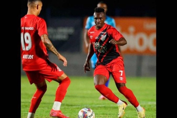 Paysandu e Athletico fazem um dos grandes jogos da 1ª rodada da Série B do Brasileirão -  (crédito: Foto: José Tramontin/athletico.com.br)