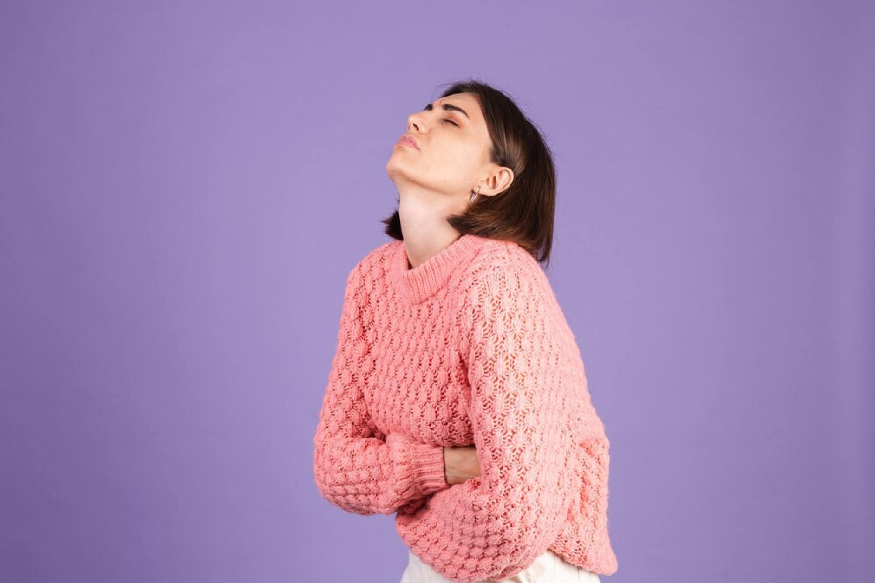 A raiz que previne gripes e alivia cólicas menstruais