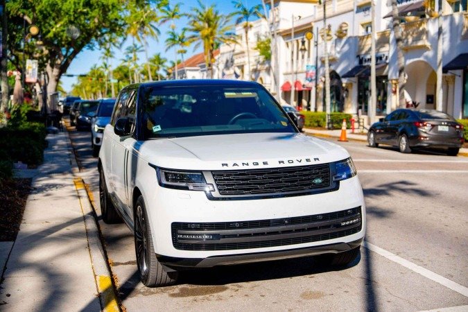 O presidente dos EUA, Donald Trump, disse que as tarifas sobre carros importados levaria a um O presidente dos EUA, Donald Trump, disse que as tarifas sobre carros importados levaria a um