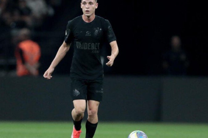 BRENO BIDON - Teve atuação tímida no primeiro tempo, mas soltou-se mais na etapa complementar. Transmitiu segurança quando marcou - Nota  6,5 - Rodrigo Coca/Agência Corinthians