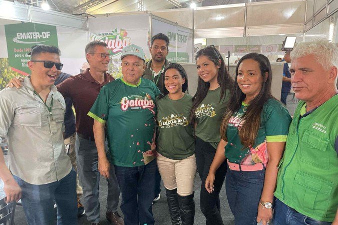 Com 36 estandes no Empório da Goiaba, o evento reúne cerca de 250 produtores e expositores que apresentam uma ampla variedade de produtos feitos com a fruta, como doces, geleias, bebidas e até o inusitado chopp de goiaba - (crédito: Davi Cruz/CB) Com 36 estandes no Empório da Goiaba, o evento reúne cerca de 250 produtores e expositores que apresentam uma ampla variedade de produtos feitos com a fruta, como doces, geleias, bebidas e até o inusitado chopp de goiaba - (crédito: Davi Cruz/CB)
