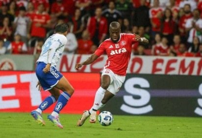 Borré entra no segundo tempo, marca o terceiro do Inter e acirra disputa pela titularidade com Valencia -  (crédito: Foto: Ricardo Duarte / Internacional) -Borré entra no segundo tempo, marca o terceiro do Inter e acirra disputa pela titularidade com Valencia -  (crédito: Foto: Ricardo Duarte / Internacional)