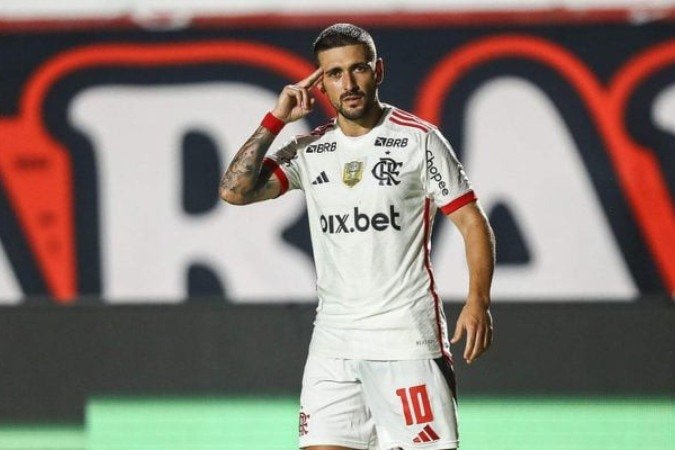 Flamengo supera o Vitória e vence a primeira no Brasileirão - (crédito: Foto: Divulgação/CRF) Flamengo supera o Vitória e vence a primeira no Brasileirão - (crédito: Foto: Divulgação/CRF)