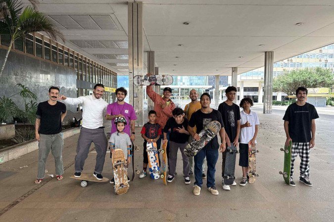 Setor Bancário Sul é a casa do skate brasiliense: uma tradição que passa para as novas gerações - (crédito: Fotos: Pedro Ibarra/CB/D.A Press) Setor Bancário Sul é a casa do skate brasiliense: uma tradição que passa para as novas gerações - (crédito: Fotos: Pedro Ibarra/CB/D.A Press)