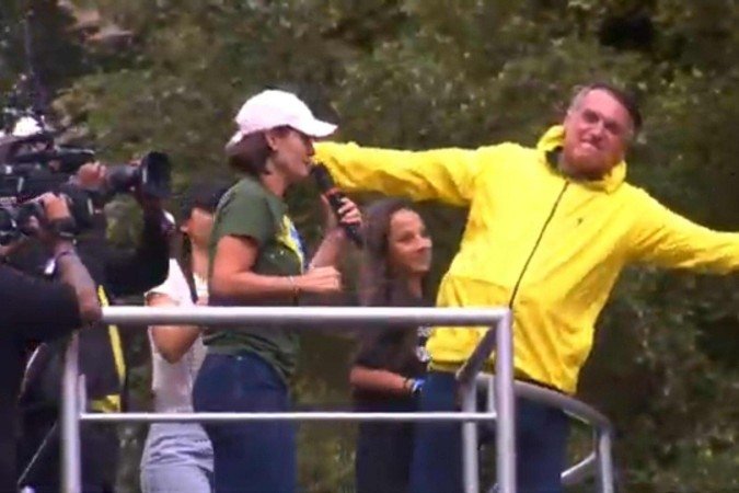 Michelle Bolsonaro exalta união religiosa e símbolo feminino da luta por justiça
- (crédito: Reprodução) Michelle Bolsonaro exalta união religiosa e símbolo feminino da luta por justiça
- (crédito: Reprodução)