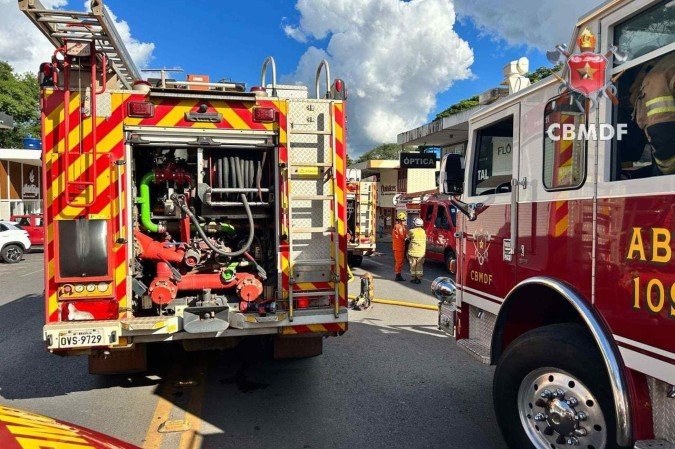 A causa do princípio de incêndio, segundo o CBMDF, foi uma fritadeira superaquecida - (crédito: CBMDF) A causa do princípio de incêndio, segundo o CBMDF, foi uma fritadeira superaquecida - (crédito: CBMDF)