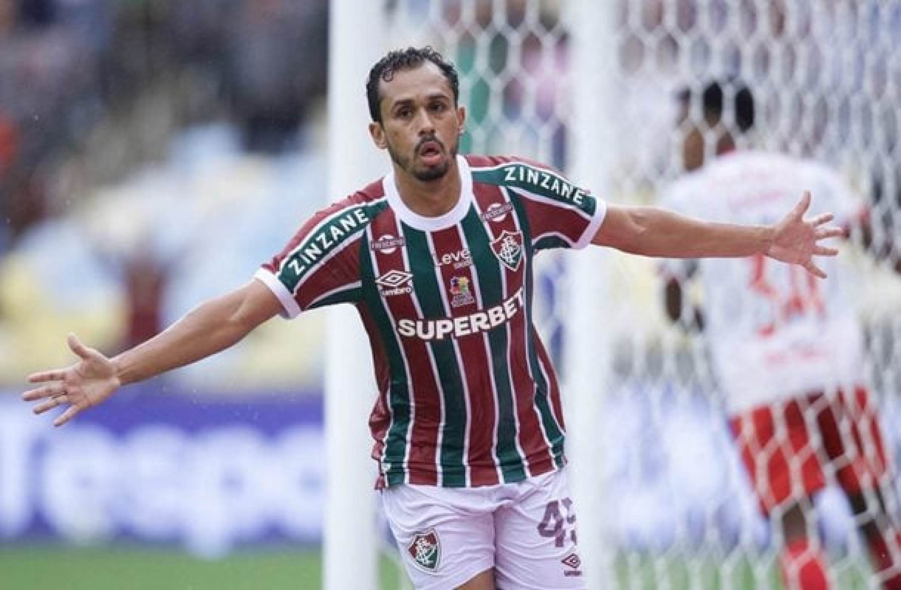 Fluminense vence Bragantino na estreia de Renato Gaúcho