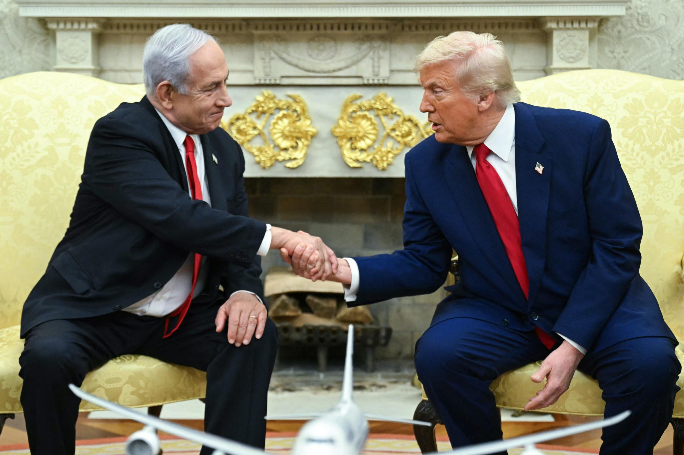 Trump anuncia negociação com o Irã sobre programa nuclear Trump anuncia negociação com o Irã sobre programa nuclear