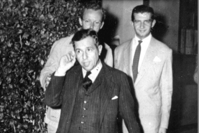  As relações de Assis Chateaubriand com a Light & Power