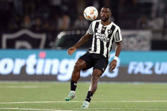 Bastos está sem previsão de retorno no Glorioso - (crédito: Foto: Vitor Silva/Botafogo) Bastos está sem previsão de retorno no Glorioso - (crédito: Foto: Vitor Silva/Botafogo)